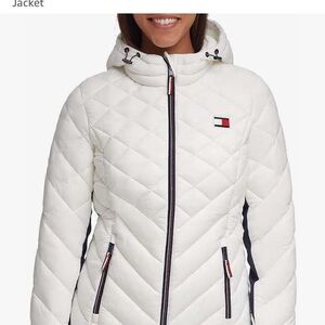 Tommy Hilfiger white puff jacket hooded front zipper with packets new size XXL